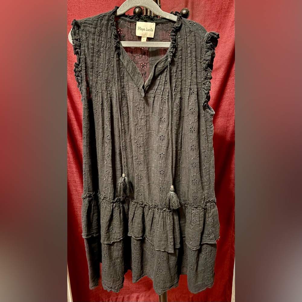 Playa Lucila Black Ruffled Tunic Top